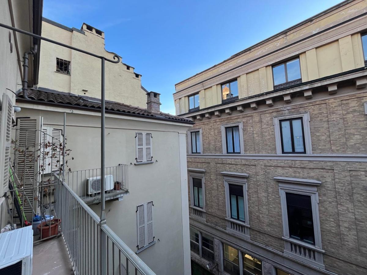 Zenhouse - Nel Cuore Del Centro Storico Di Torino Kültér fotó